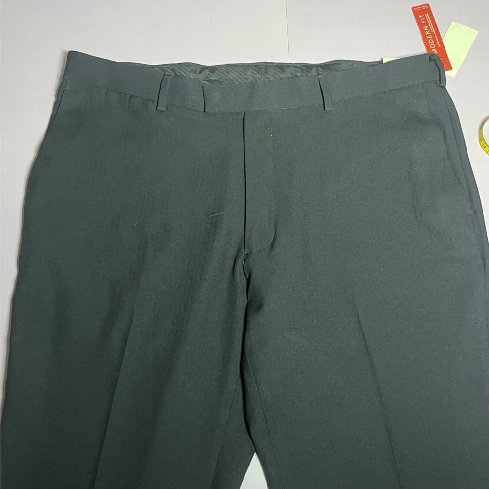 NWT Perry Ellis Men's 38x30 Dress Pants Modern Fit Travel Luxe Performance Navy